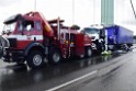 Schwerer LKW VU PKlemm A 4 Rich Olpe auf der Rodenkirchener Bruecke P417